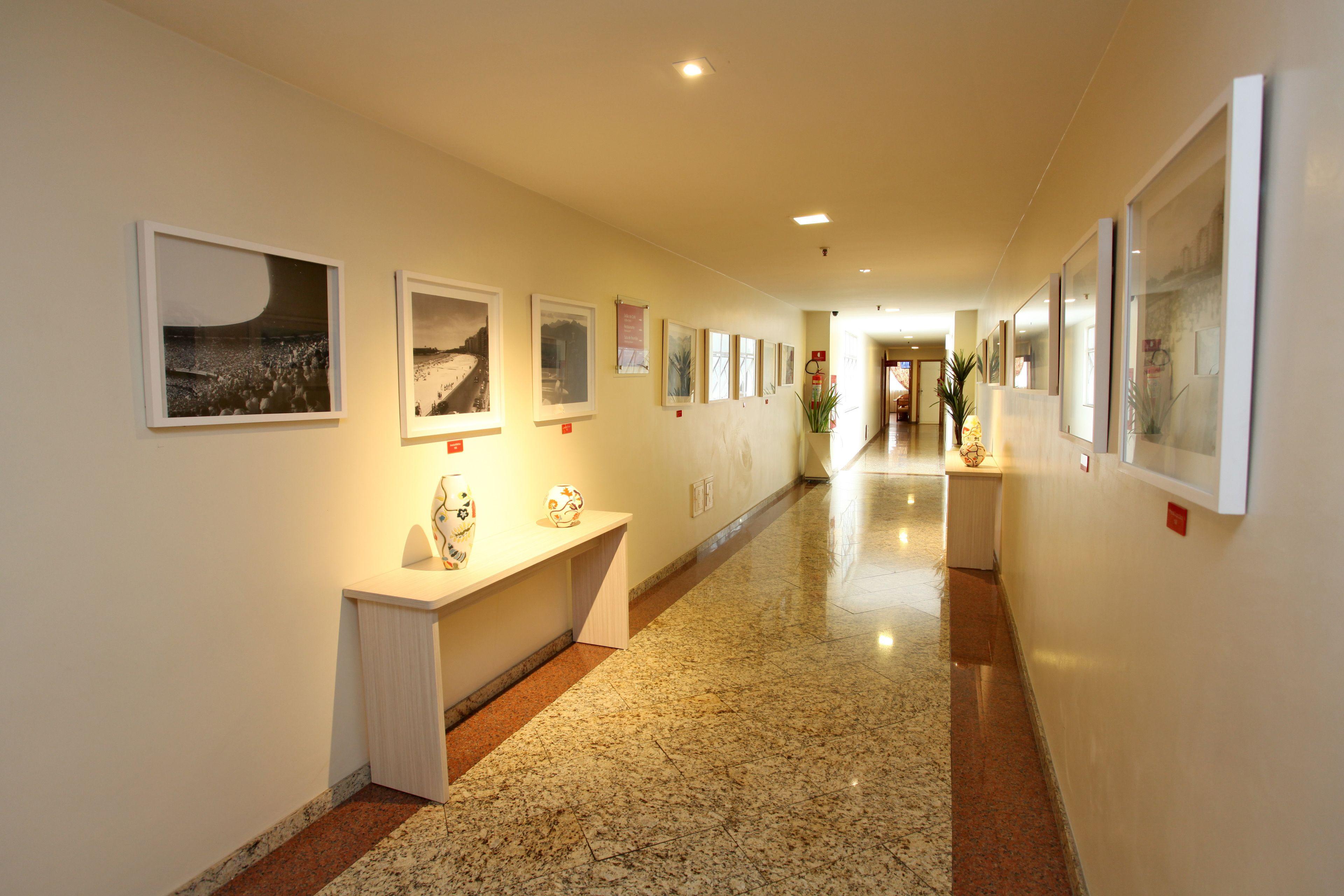 Mengo Palace Hotel — Fotos 1